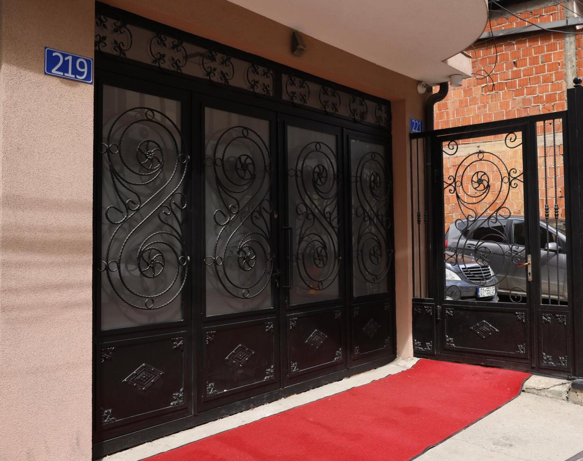 Oldtown Prishtina Apartments Prisztina Zewnętrze zdjęcie